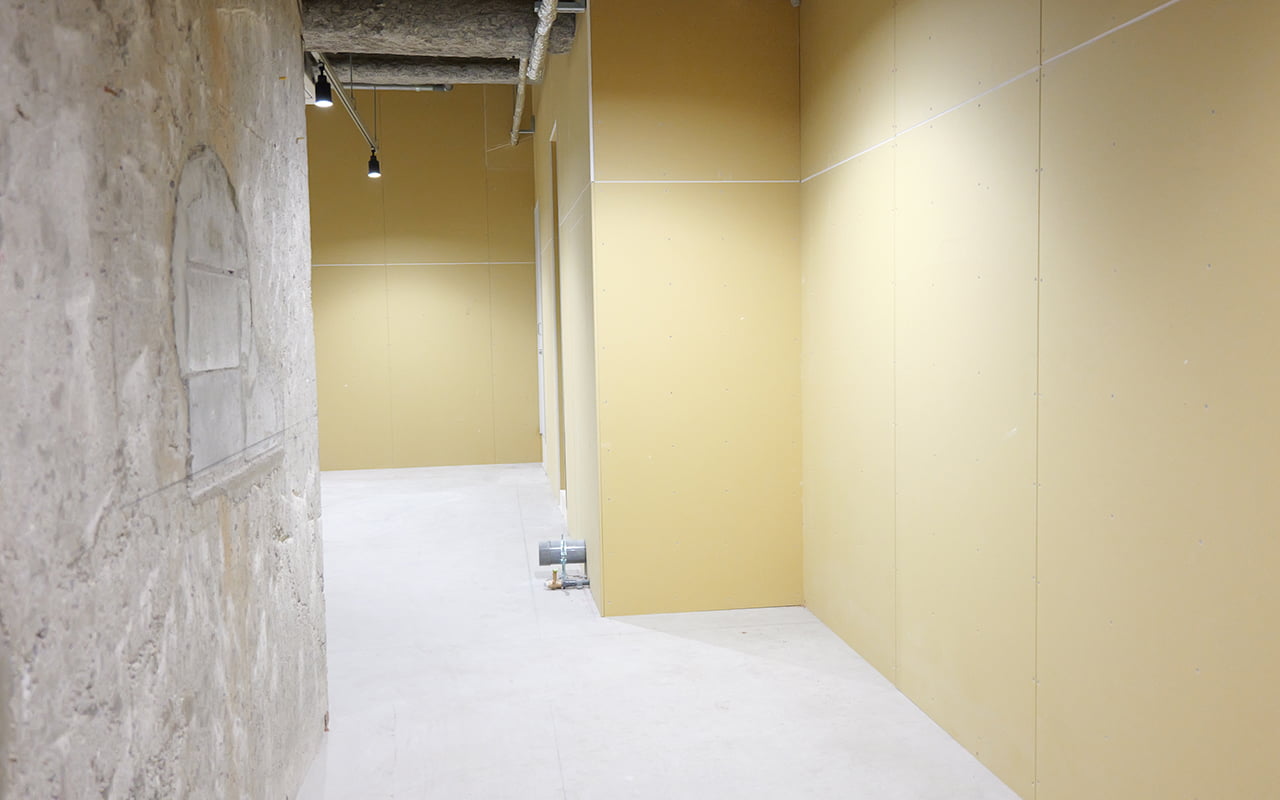 枚方市駅前吉泉ビル B1-2