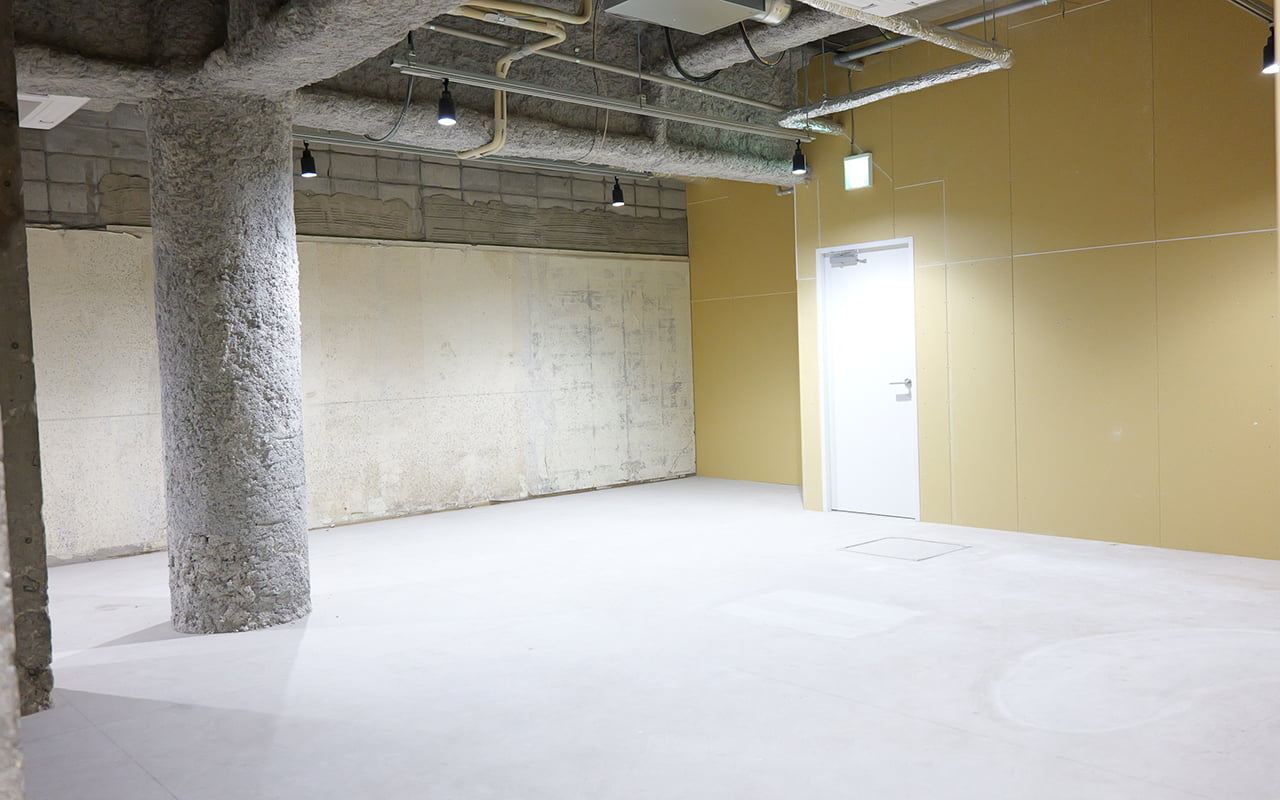 枚方市駅前吉泉ビル B1-2